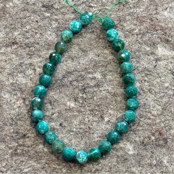 Faceted Green Crackle Agate Beads Strand ~30 Beads Teal Emerald Mixed Tones - Picture 3 of 8